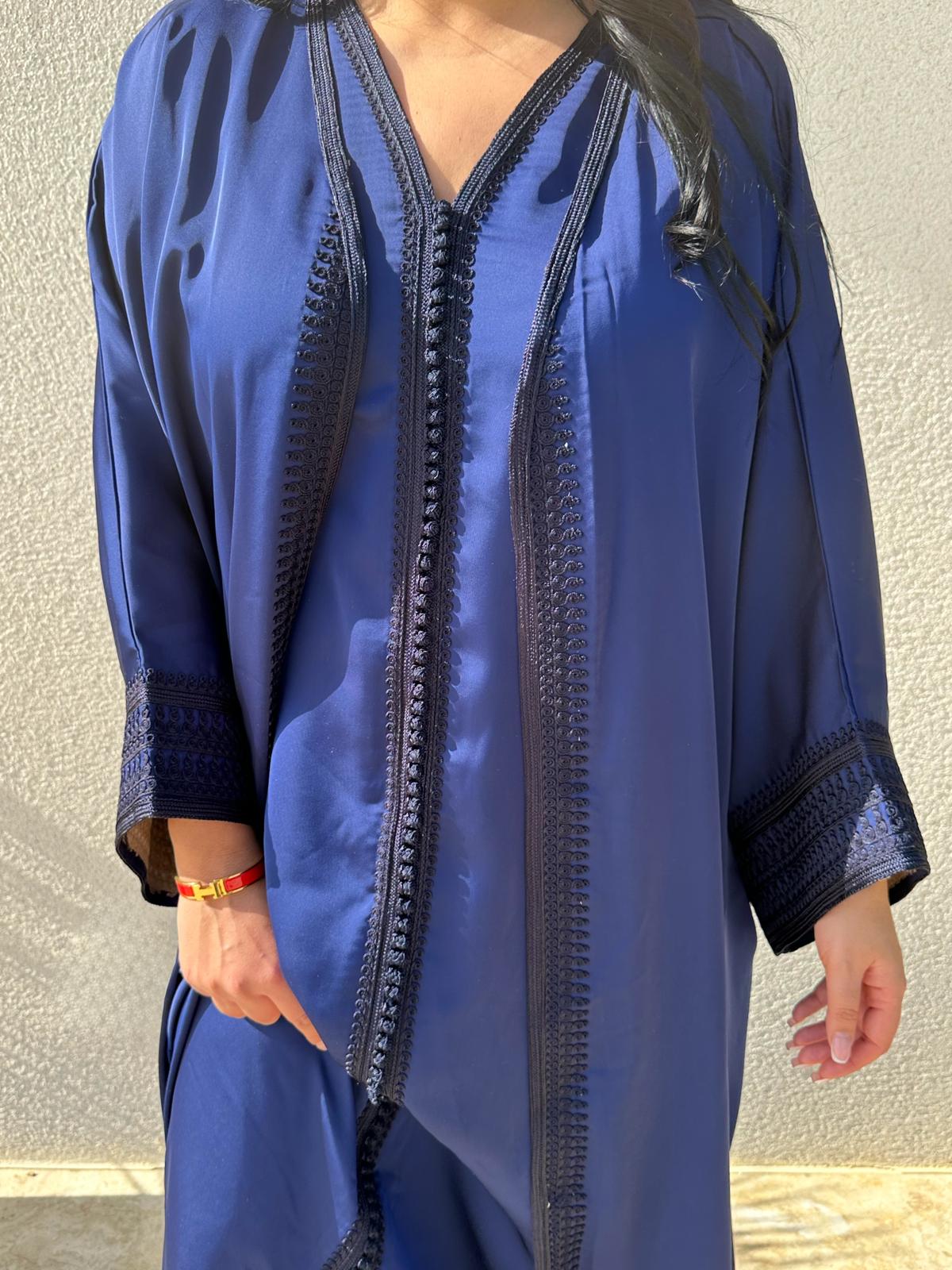 Vente Abaya longue beige satinée