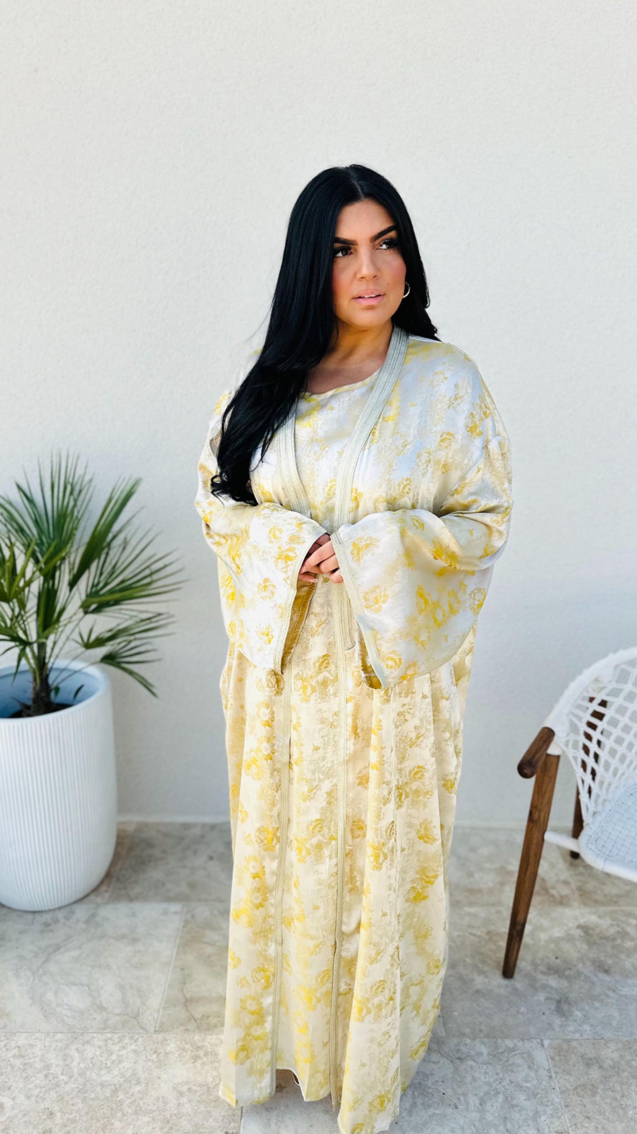 Vente Abaya Caftan Fleurie Élégance Dorée