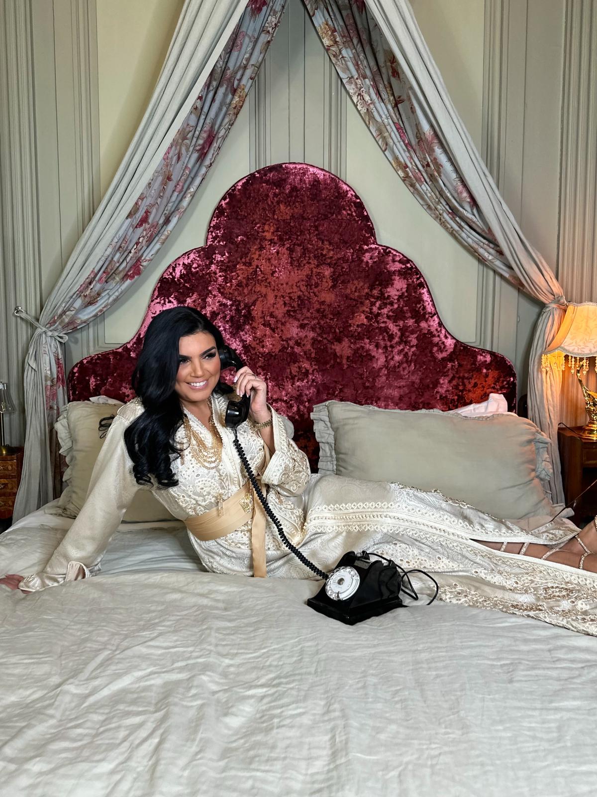 Location - Caftan "Yasmine"