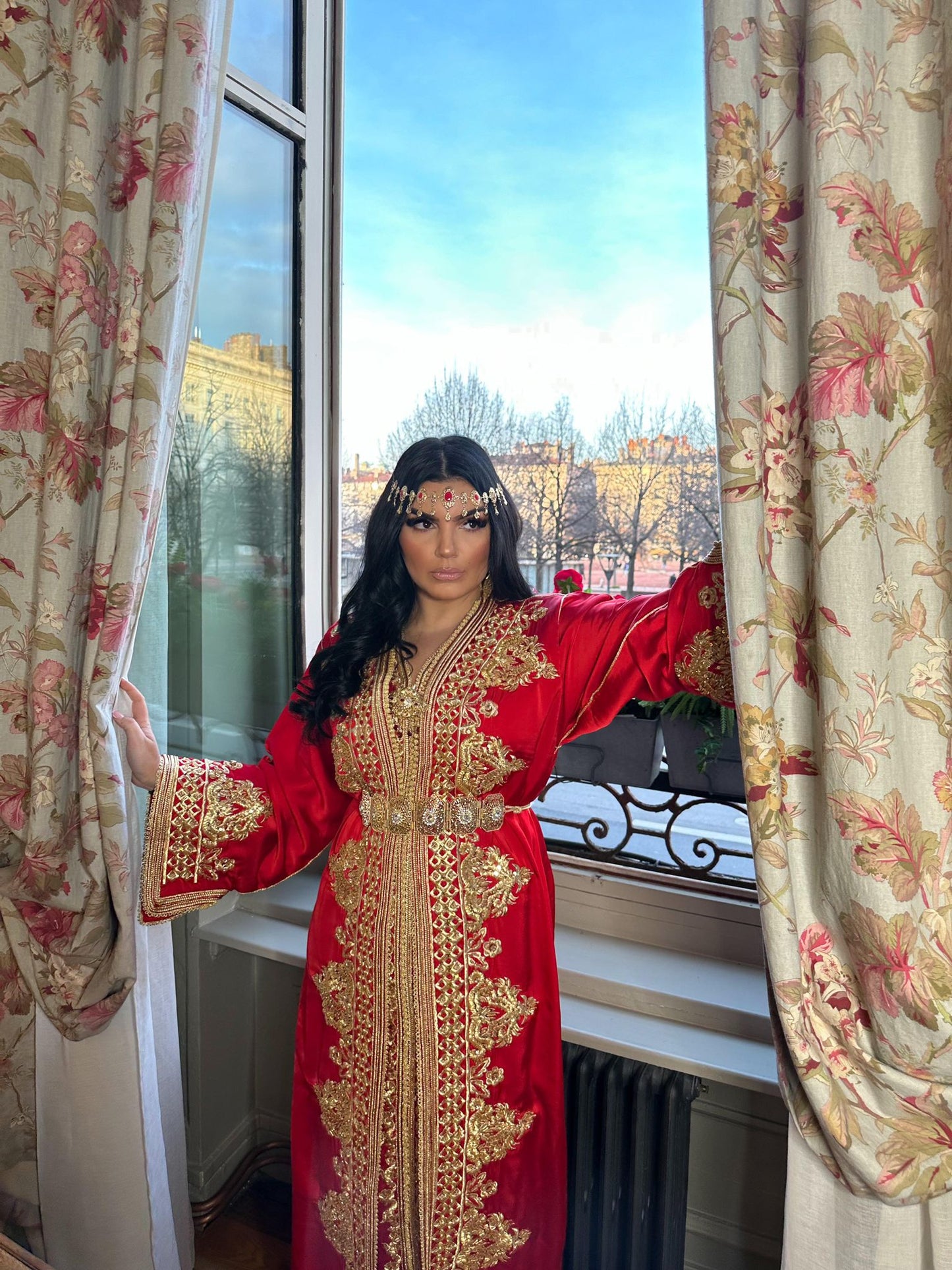 Location - Takchita Rouge Impérial