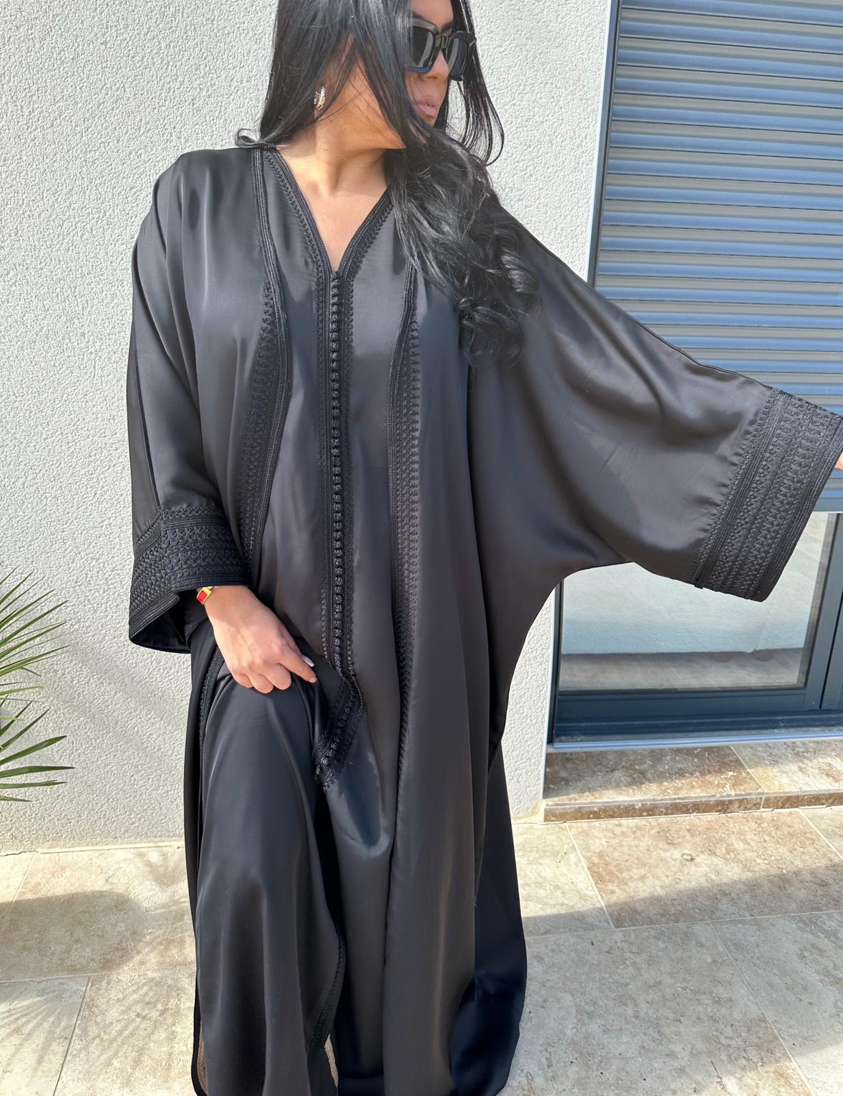 Vente Abaya longue beige satinée