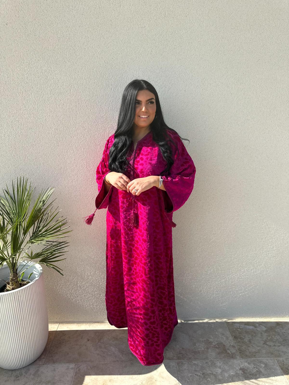Vente robe  longue imprimé fuchsia