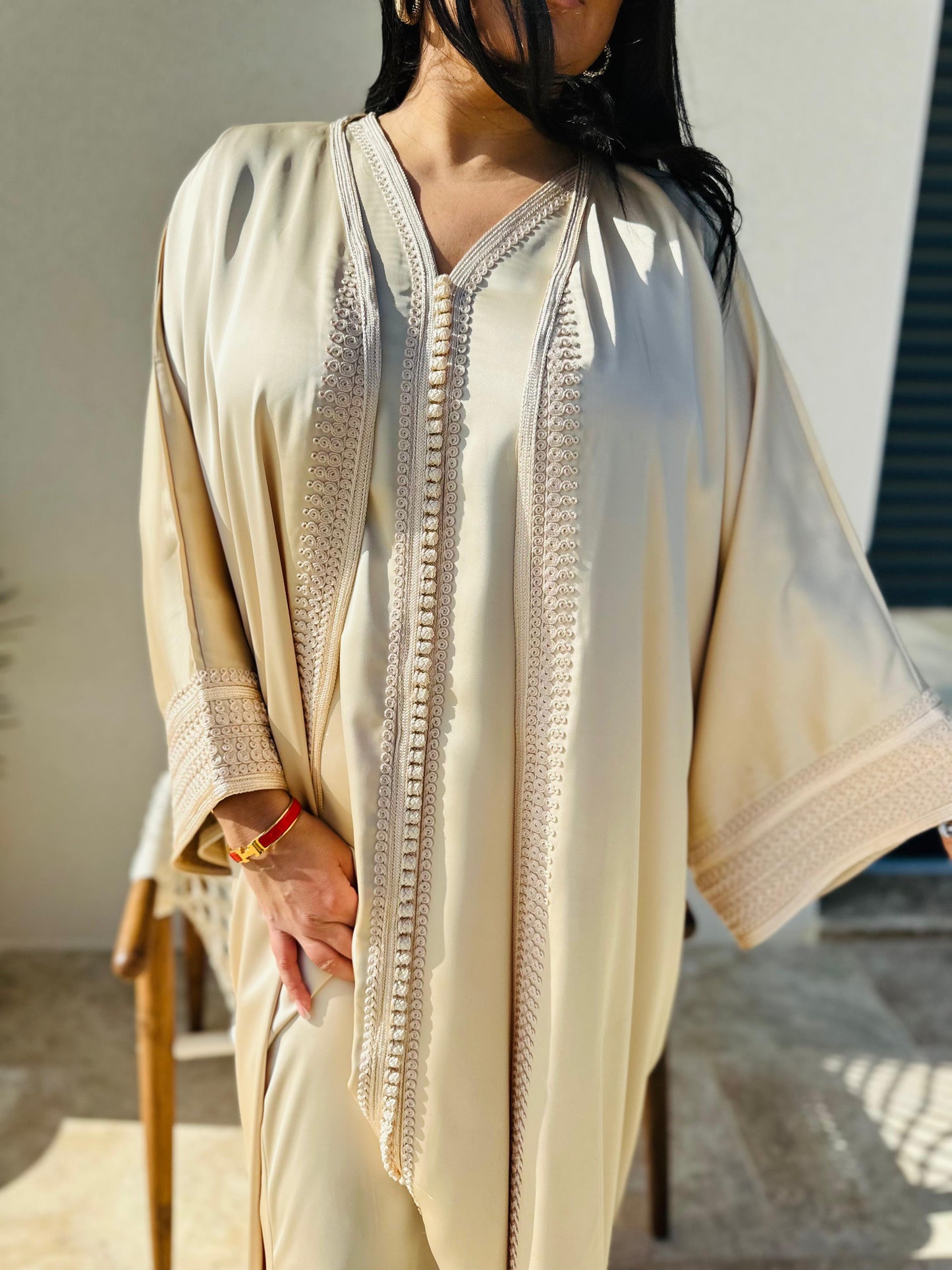 Vente Abaya longue beige satinée