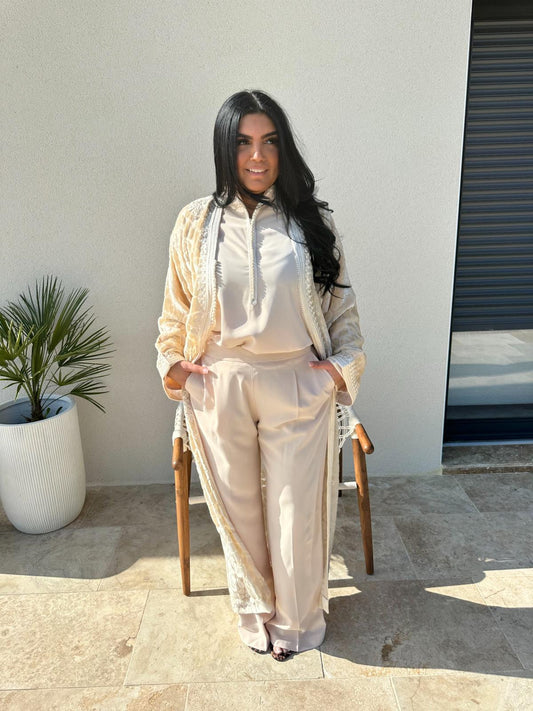 Location Kimono Brodé, Chemisier & Pantalon